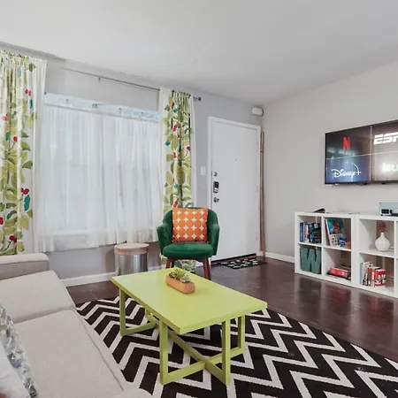Chic Poolside Homebase Steps From South Congress
